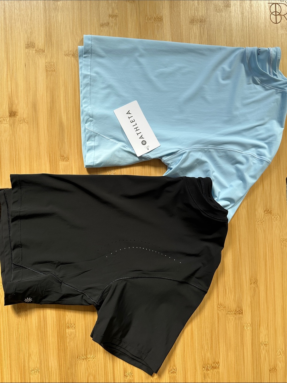 🩵 Athleta Crop Tee Bundle - Black and Light Blue